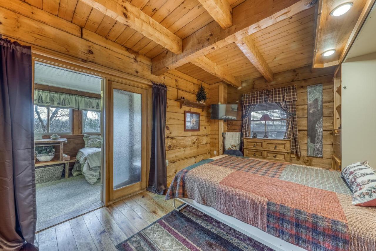 Pine Cone Ridge Villa Сивиървил Екстериор снимка