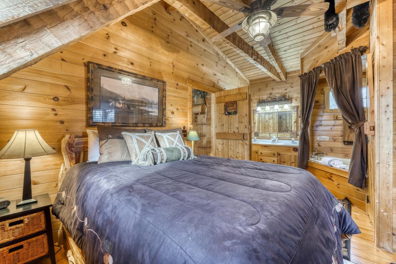 Pine Cone Ridge Villa Сивиървил Екстериор снимка